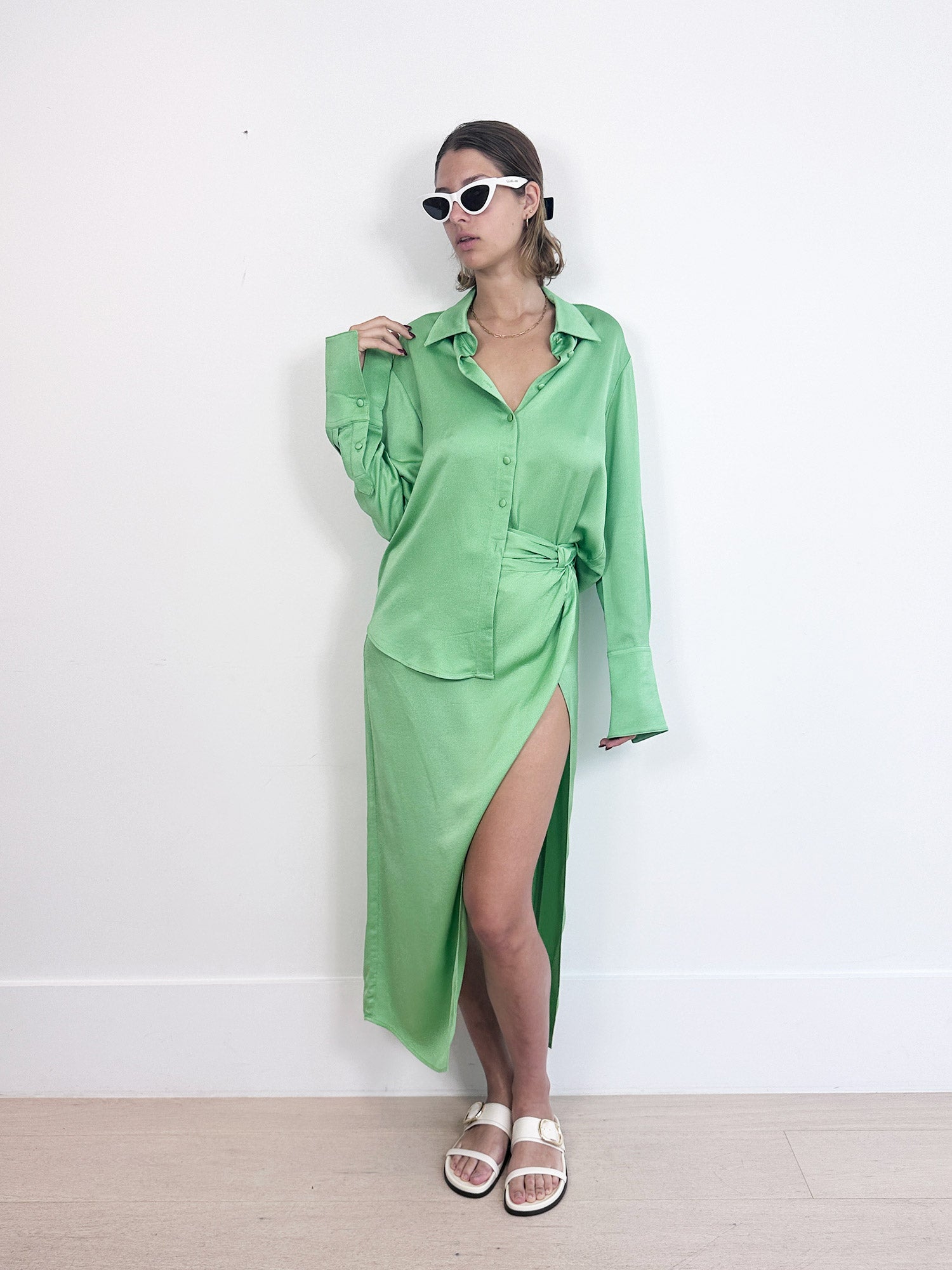 Anna Quan Satin Shirt and Skirt Set – Cirkular