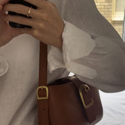 Rylan Baguette Bag in Cognac